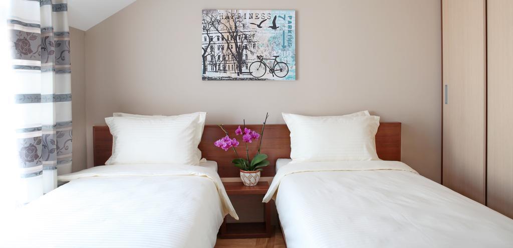 Garni Hotel Tema Nova Čačak Quarto foto